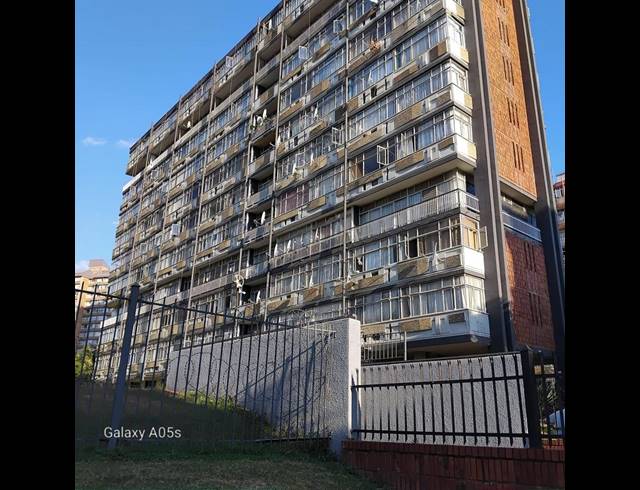 1 BEDROOM APARTMENT FOR SALE IN SUNNYSIDE